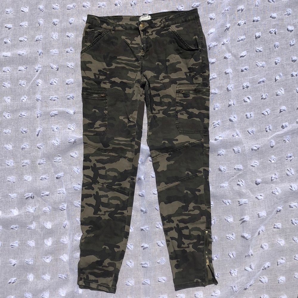 Cute Camo Forever 21 Jeans